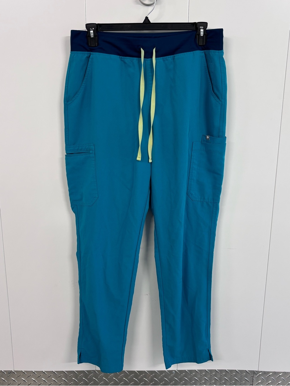 FIGS Scrub Pants Womens XL Tall Blue Drawstring Cargo Pockets Medical Uniform